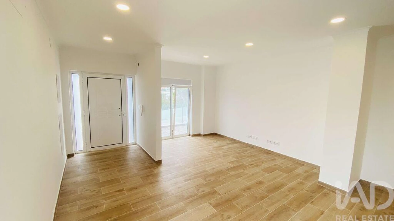 Apartamento para Venda em Ericeira Foto 2