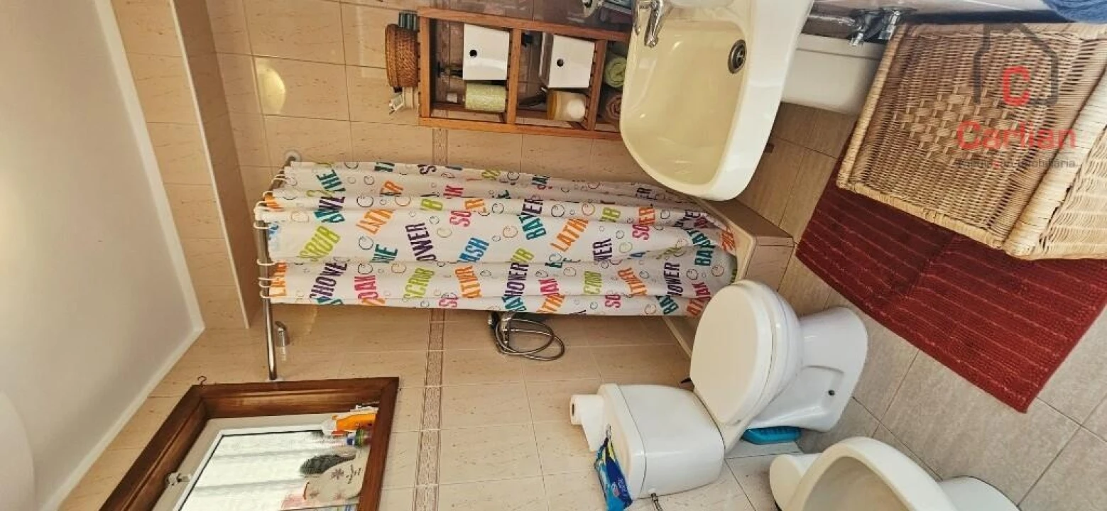 Moradia T3 para Venda em Arcozelo Foto 7