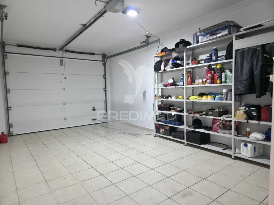 Moradia T3 para Venda em Turquel Foto 12