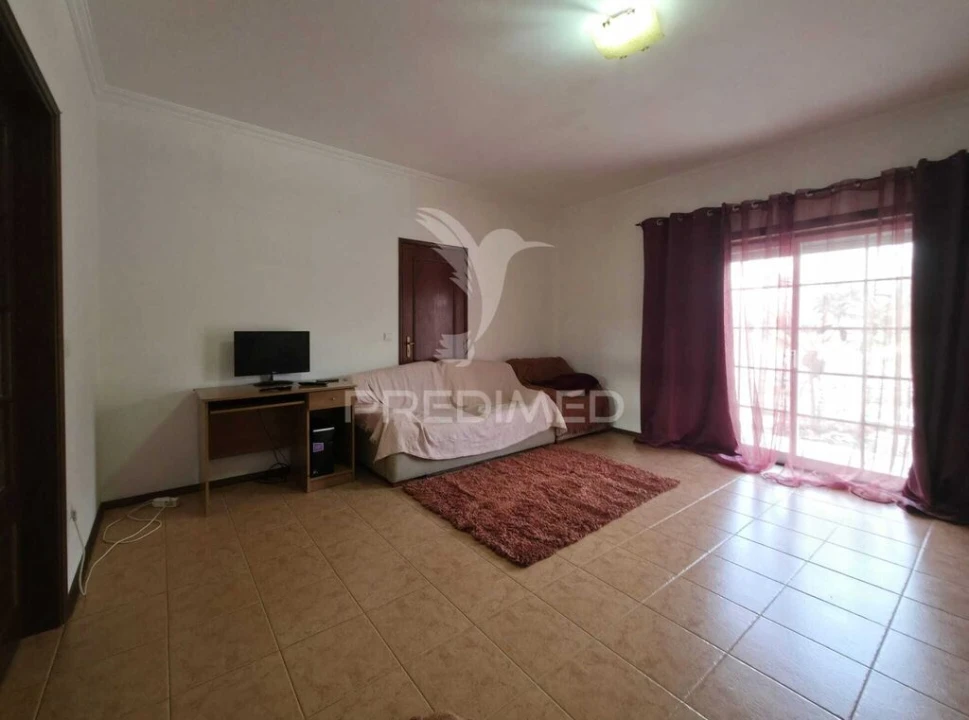 Moradia T3 para Venda em Turquel Foto 18