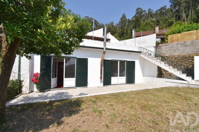 Moradia T3 para Venda em Vila Nova Foto 30