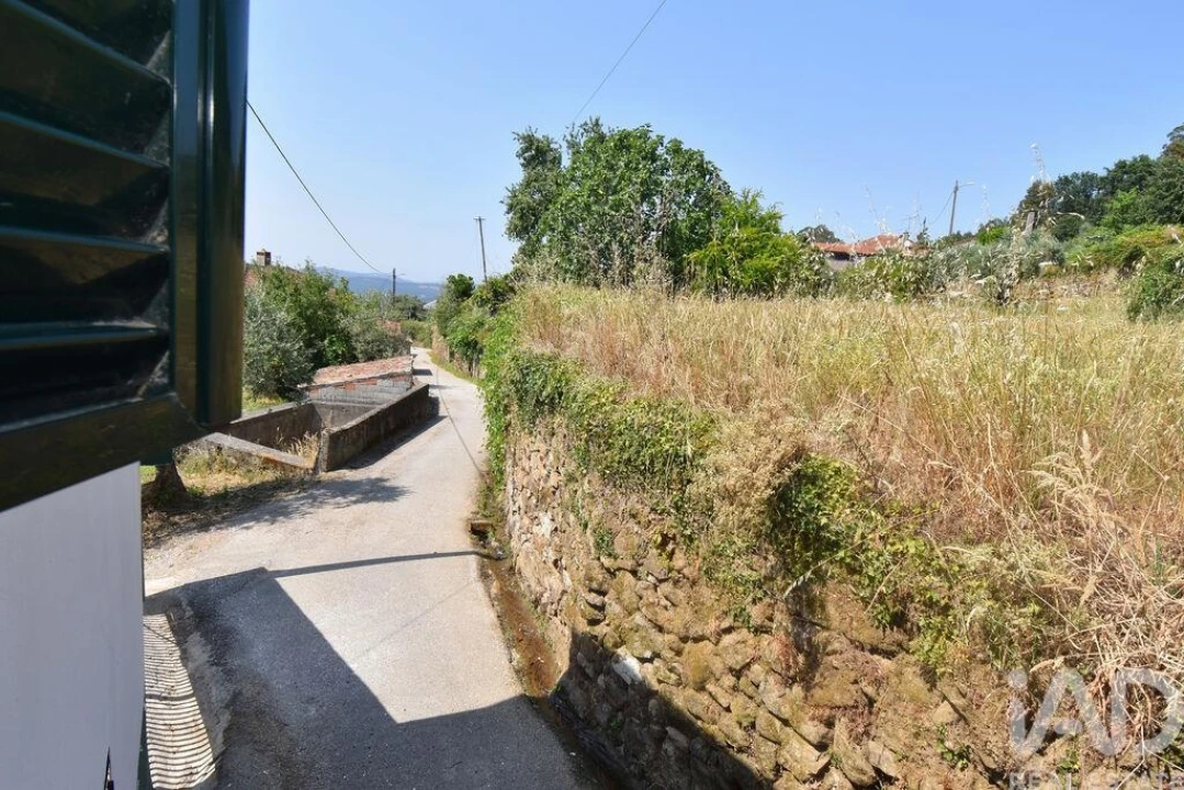 Moradia T3 para Venda em Vila Nova Foto 9