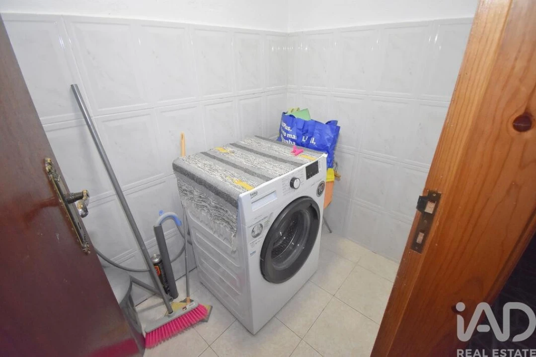 Moradia T3 para Venda em Vila Nova Foto 22