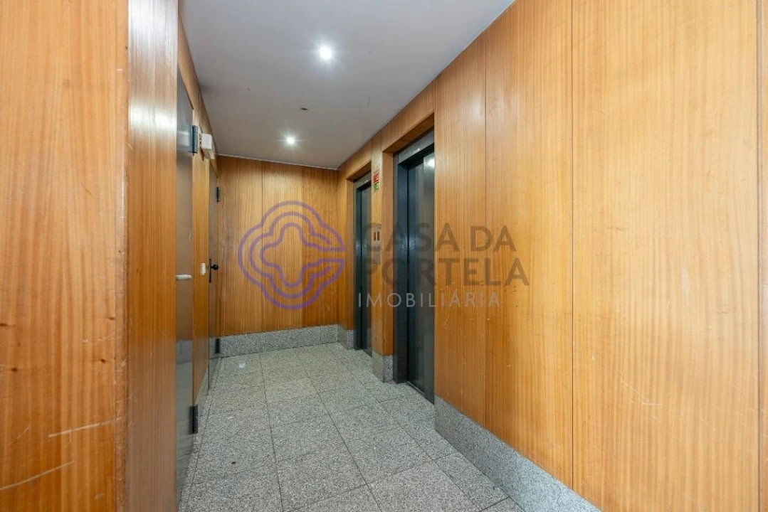 Apartamento T2 para Venda em Valongo Foto 39