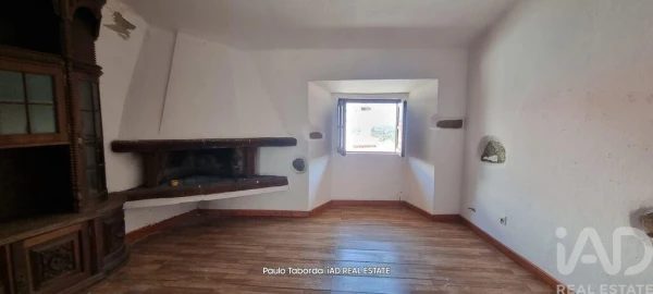 Moradia T2 para Venda em Santa Maria da Devesa