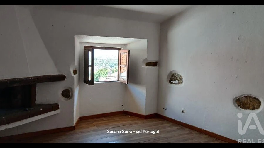 Moradia T2 para Venda em Santa Maria da Devesa