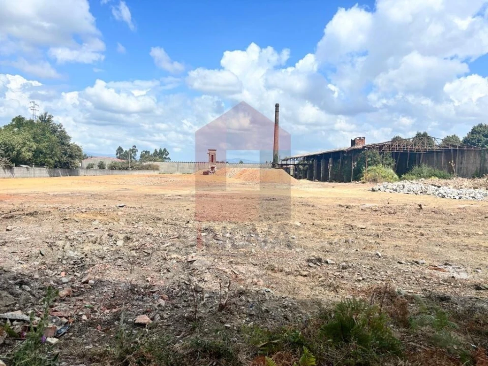 Terreno para Venda em Vila de Prado Foto 1