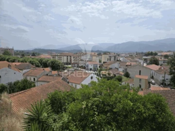 Moradia T4 para Venda em Miranda do Corvo