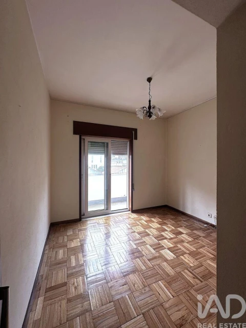Apartamento T3 para Venda em Cepões, Meijinhos e Melcões