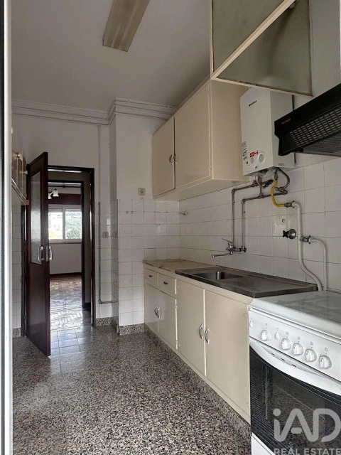 Apartamento T3 para Venda em Cepões, Meijinhos e Melcões