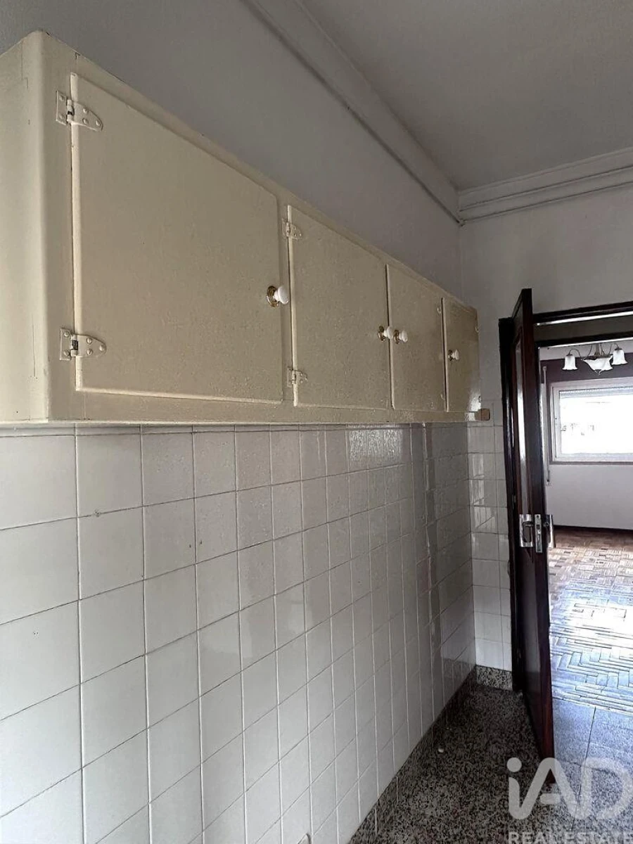 Apartamento T3 para Venda em Cepões, Meijinhos e Melcões Foto 9