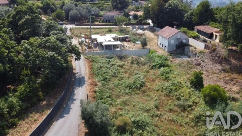 Terreno para Venda em Rebordões (Souto)