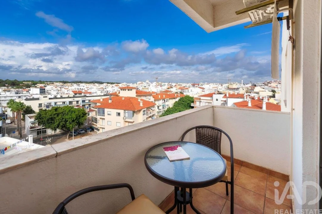 Apartamento T1 para Venda em Quarteira Foto 17