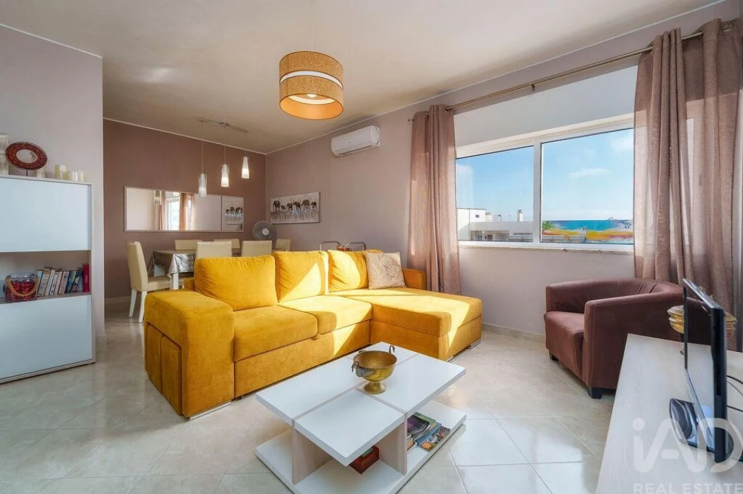 Apartamento T1 para Venda em Quarteira Foto 1
