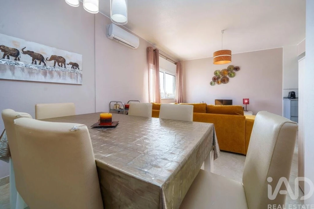 Apartamento T1 para Venda em Quarteira Foto 22