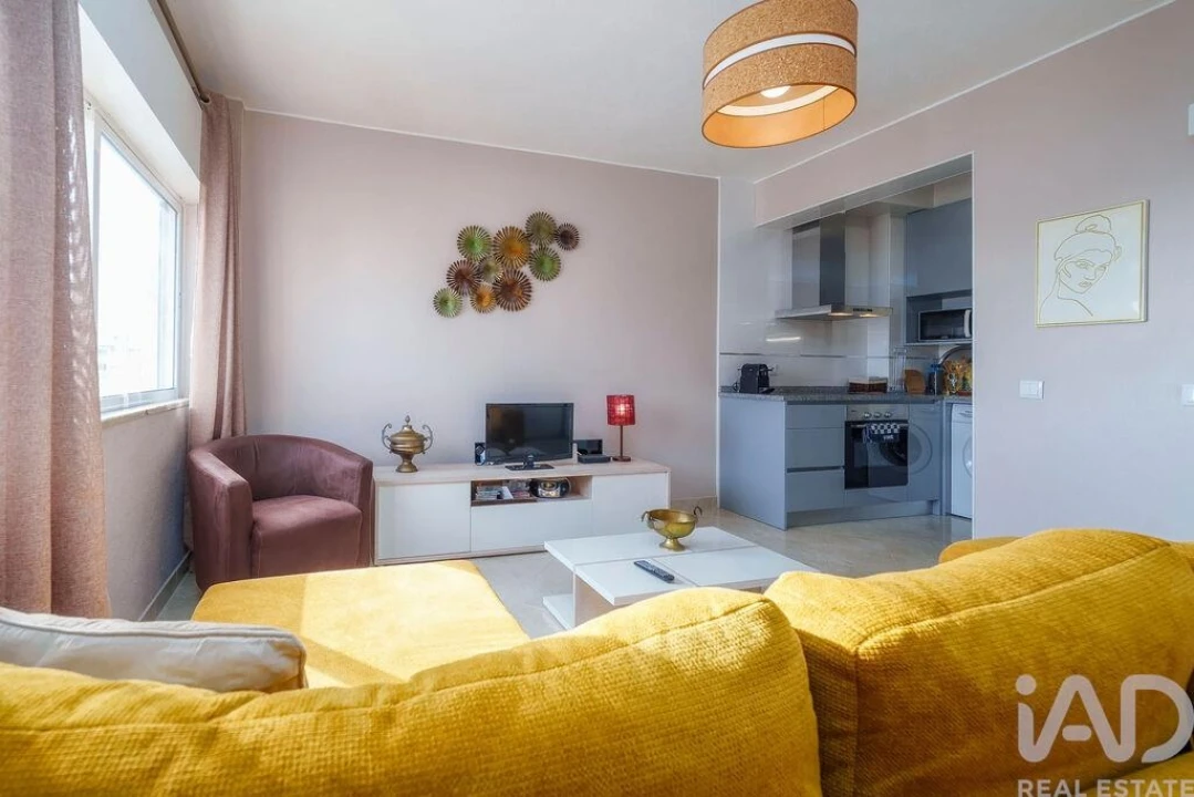 Apartamento T1 para Venda em Quarteira Foto 4