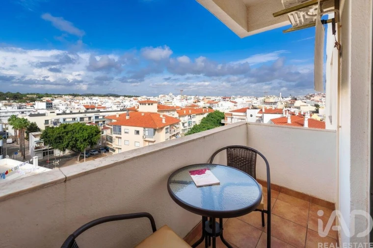 Apartamento T1 para Venda em Quarteira Foto 17