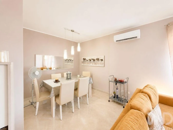 Apartamento T1 para Venda em Quarteira Foto 4