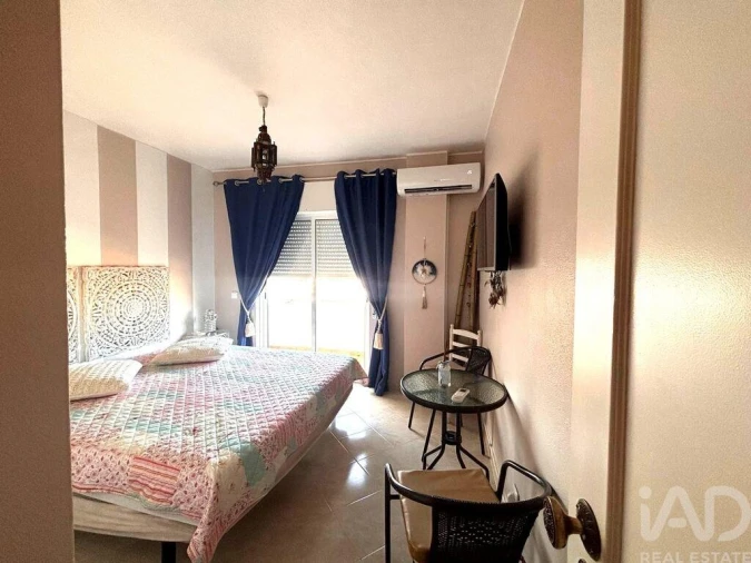 Apartamento T1 para Venda em Quarteira Foto 11