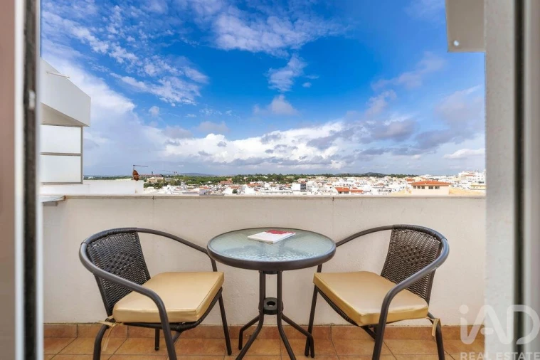 Apartamento T1 para Venda em Quarteira Foto 14