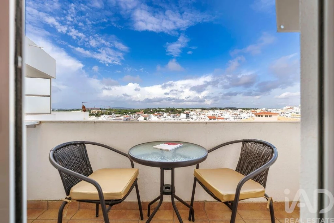 Apartamento T1 para Venda em Quarteira Foto 14