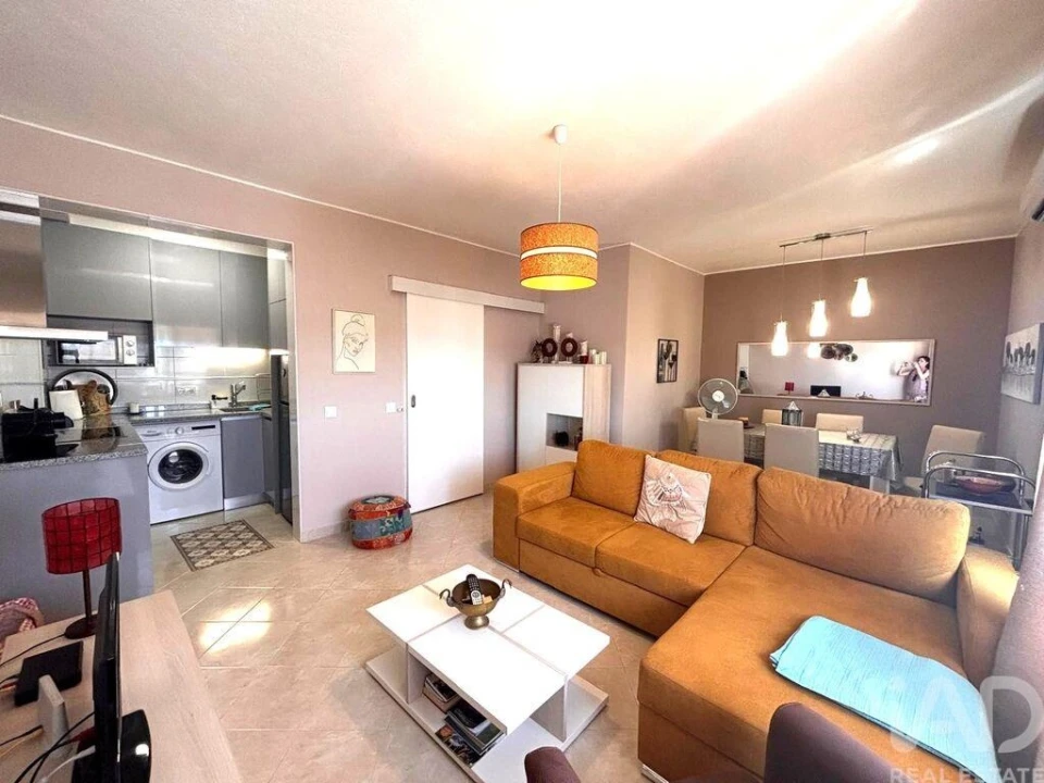 Apartamento T1 para Venda em Quarteira Foto 1