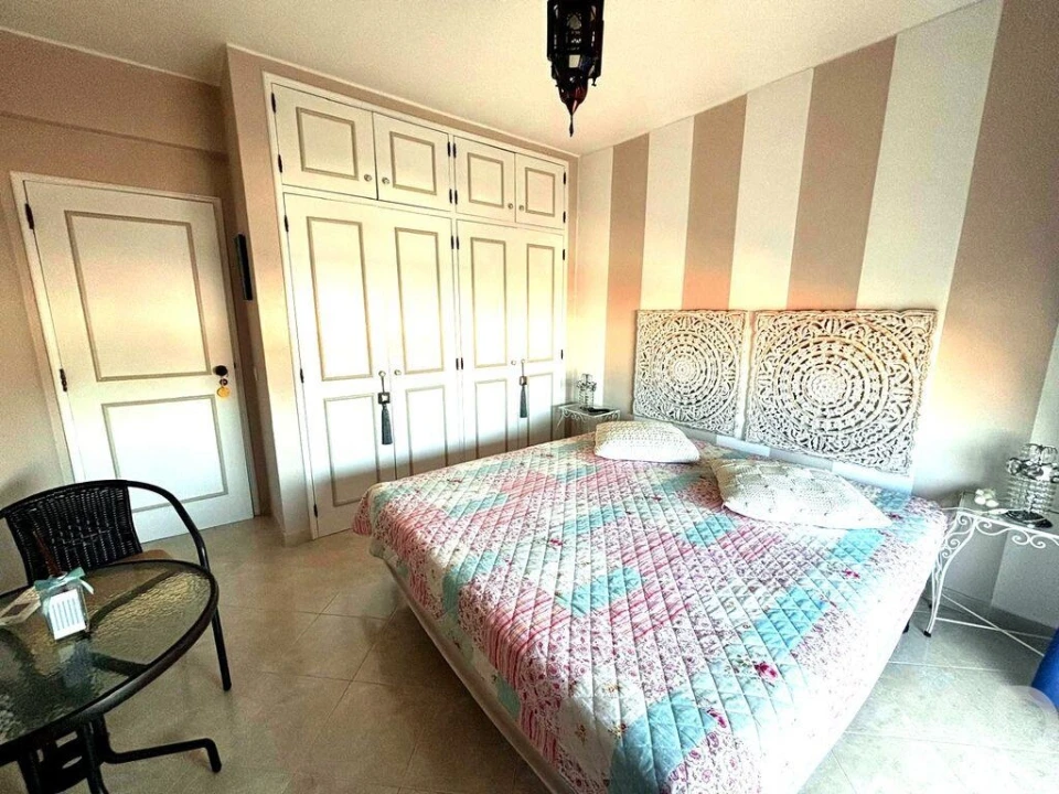 Apartamento T1 para Venda em Quarteira Foto 14