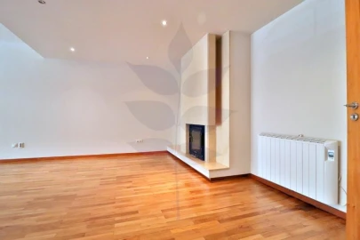 Apartamento T4 para Venda em São Vitor (Braga)