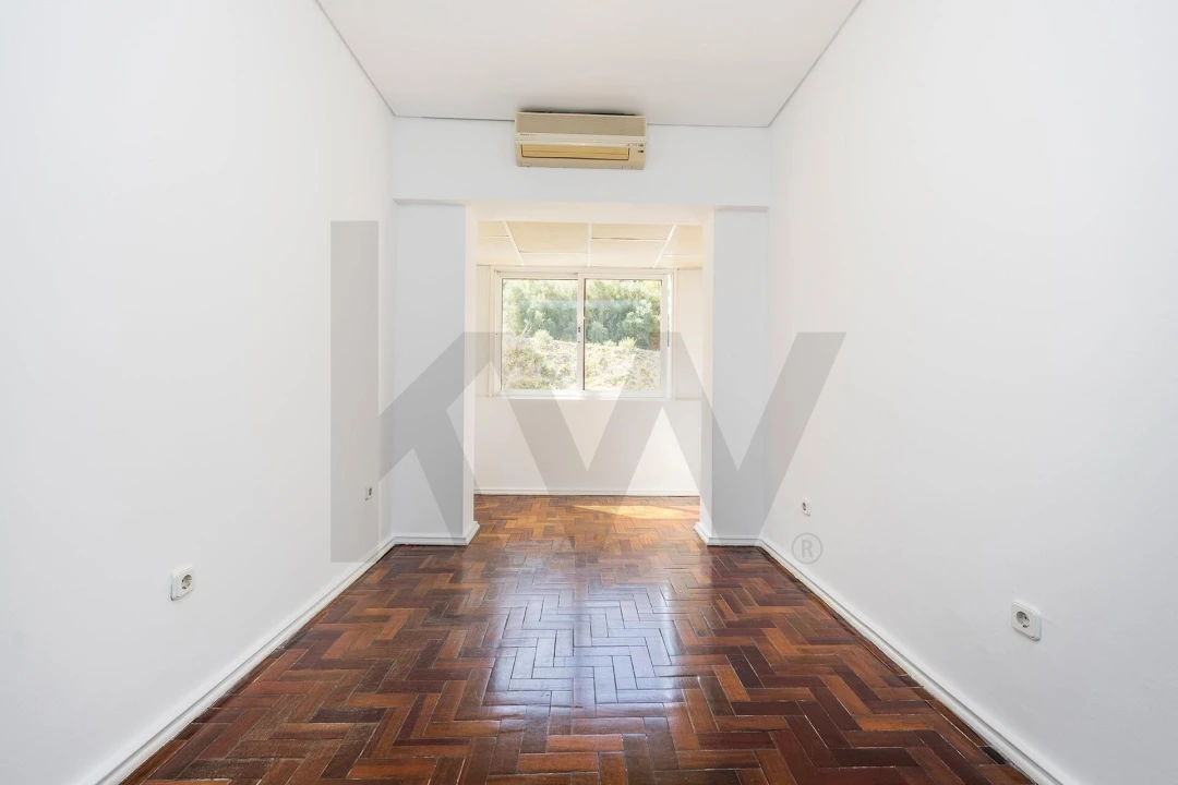 Apartamento T2 para Venda em Campo de Ourique Foto 9