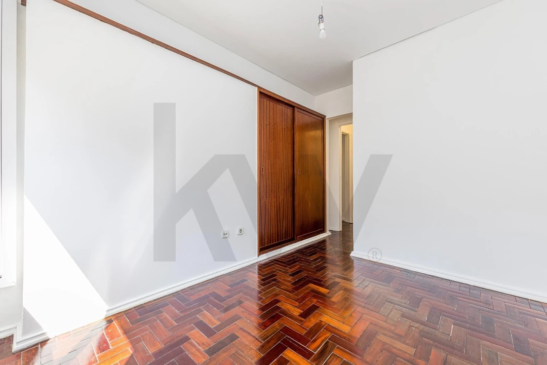 Apartamento T2 para Venda em Campo de Ourique Foto 17