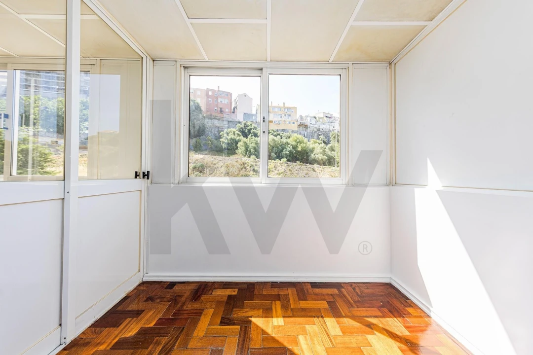 Apartamento T2 para Venda em Campo de Ourique Foto 10