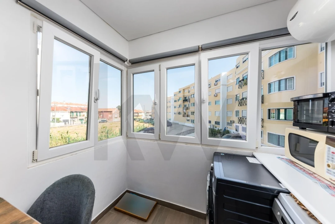Apartamento T2 para Venda em Algueirão-Mem Martins Foto 7