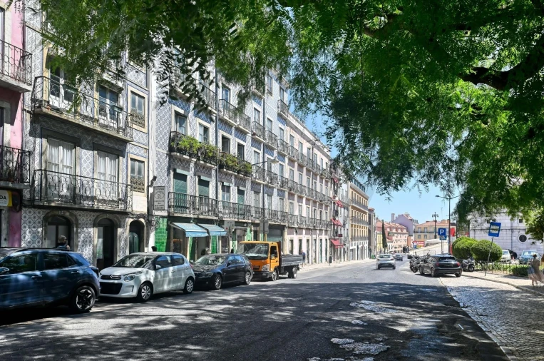 Apartamento T1 para Venda em Misericórdia Foto 16