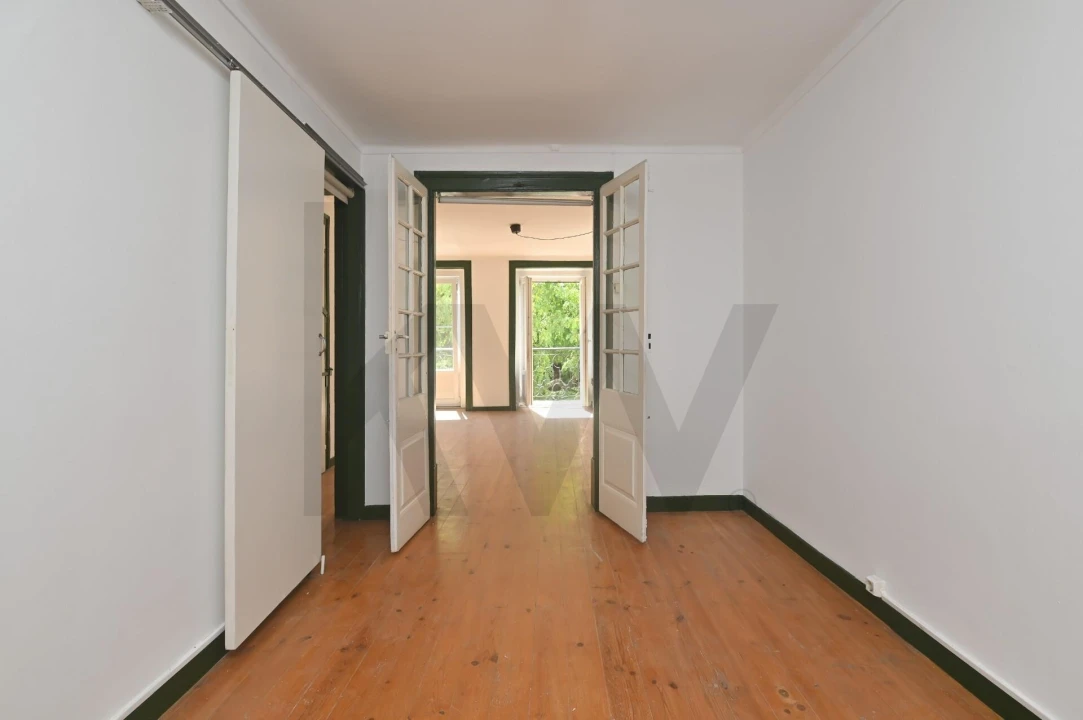 Apartamento T1 para Venda em Misericórdia Foto 4