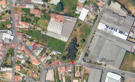 Terreno para Venda em Santa Maria de Lamas