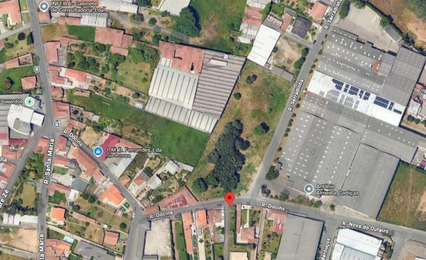 Terreno para Venda em Santa Maria de Lamas Foto 3