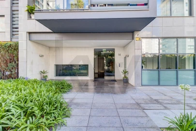 Apartamento T3 para Arrendamento em Alvalade