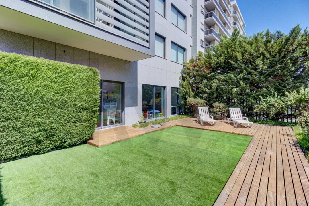 Apartamento T3 para Arrendamento em Alvalade Foto 28
