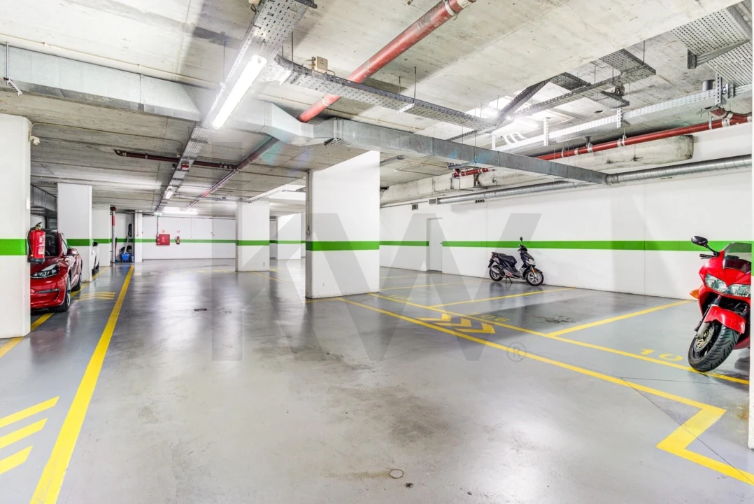 Apartamento T3 para Arrendamento em Alvalade Foto 29