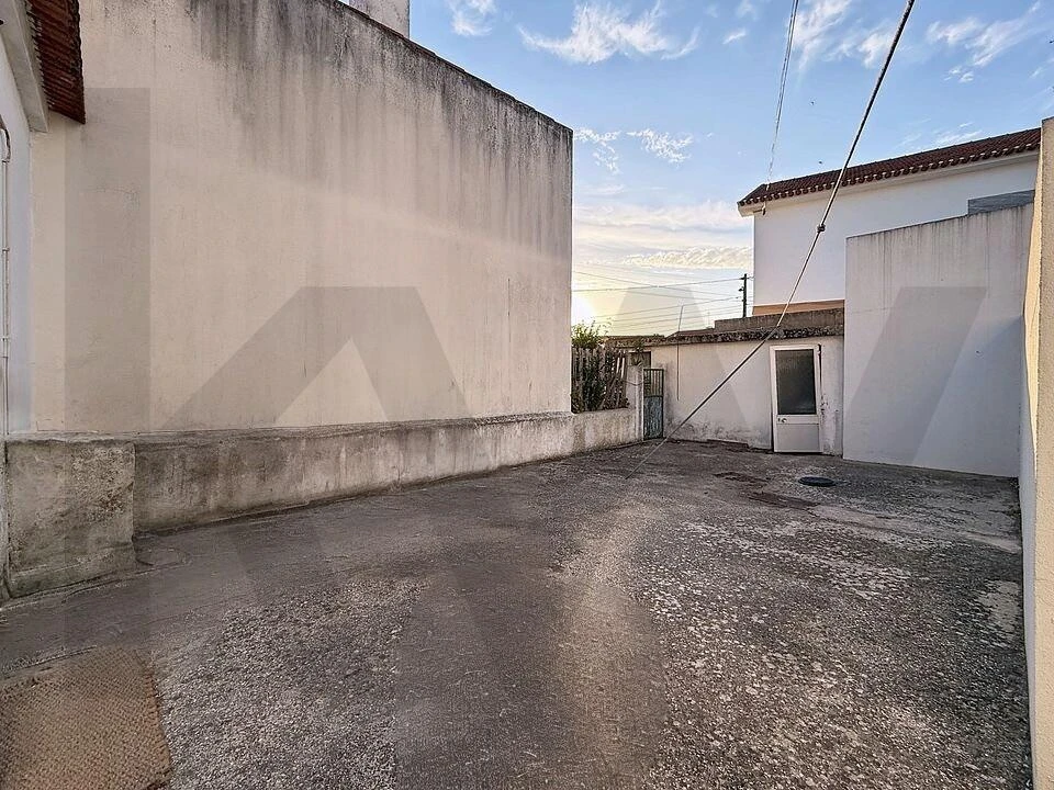 Moradia T2 para Venda em Romeira e Várzea Foto 16