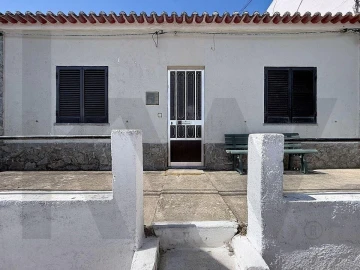 Moradia T2 para Venda em Romeira e Várzea