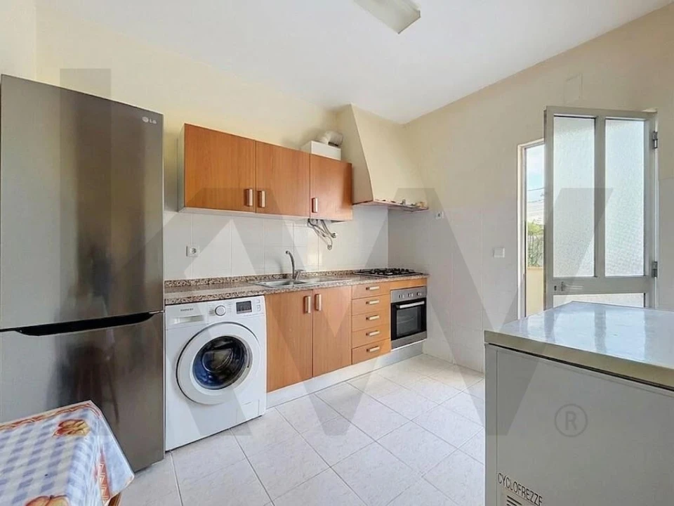 Moradia T2 para Venda em Romeira e Várzea Foto 6