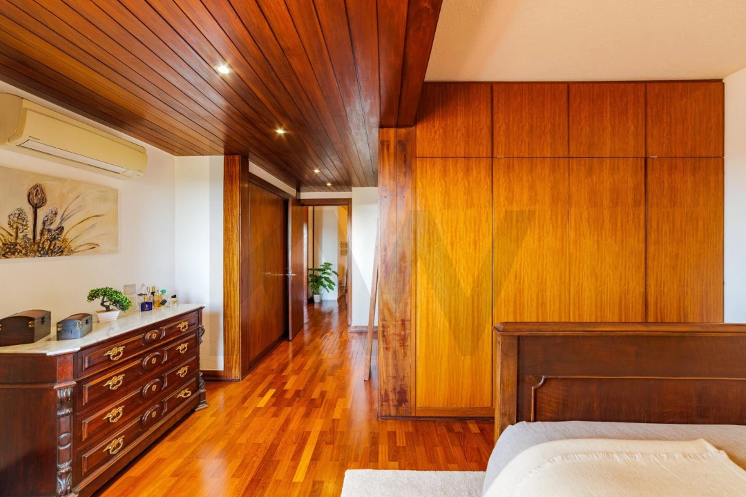 Apartamento T4 para Venda em Águas Livres Foto 31