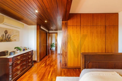 Apartamento T4 para Venda em Águas Livres
