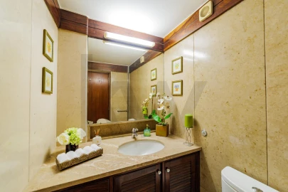 Apartamento T4 para Venda em Águas Livres
