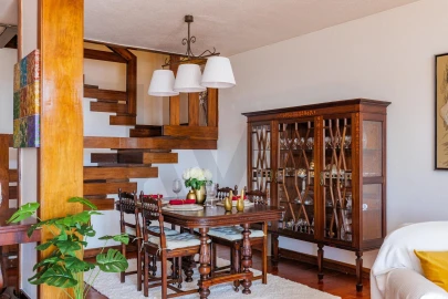 Apartamento T4 para Venda em Águas Livres