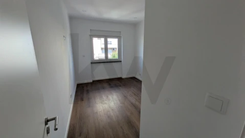 Apartamento T3 para Venda em Venteira