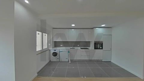 Apartamento T2 para Venda em Alfragide