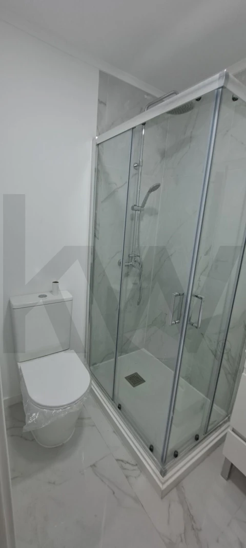 Apartamento T2 para Venda em Alfragide