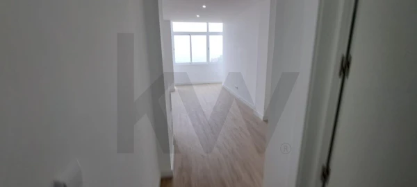 Apartamento T2 para Venda em Alfragide